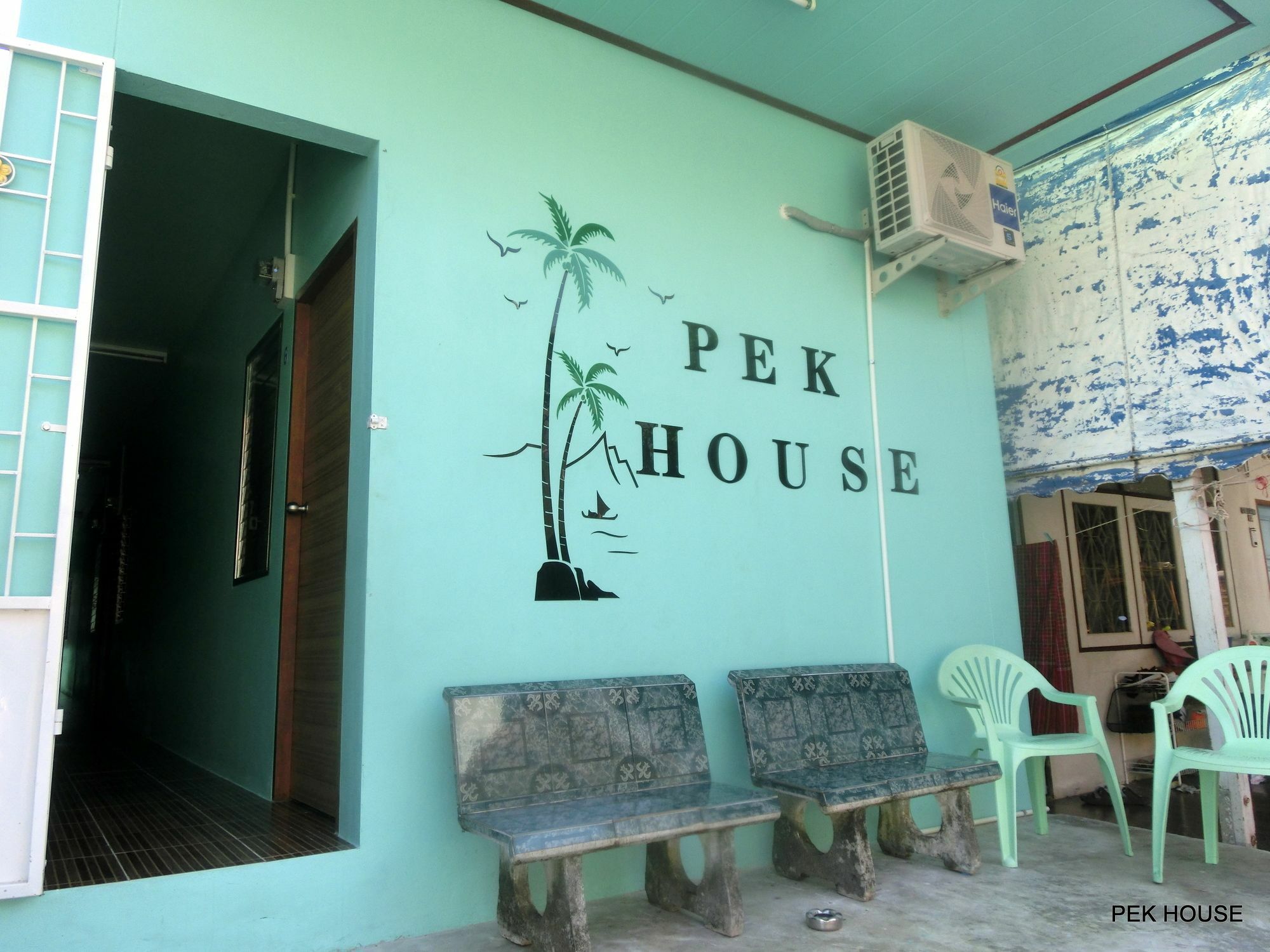 Pek House Apartment Phuket Екстериор снимка
